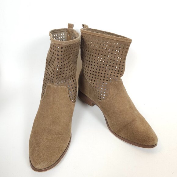 Michael Kors Graham Caramel Suede Perforated Shaft Ankle Boots Size 9M - Picture 1 of 10